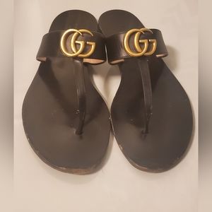 GUCCIBlack GG Marmont Sandals
